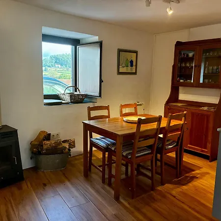 Lugar Do Curro, San Martino De Ozon Holiday home *